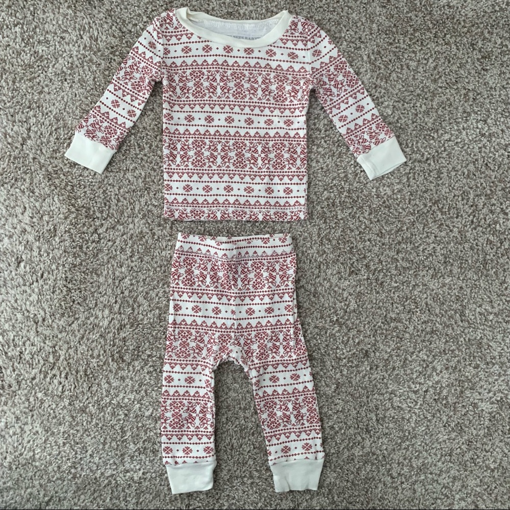 0-3 mo Burts Bees PJs ❄️🎄